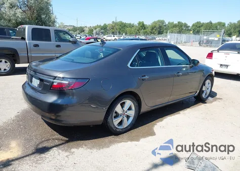 2011 Saab 9-5 Turbo4/Turbo4 Premium z USA, uszkodzony, nr VIN YS3GN4AR1B4003658